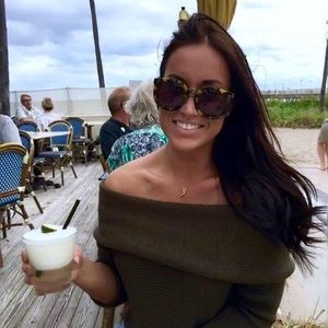 LF - Off The Shoulder Crop Sweater -XS